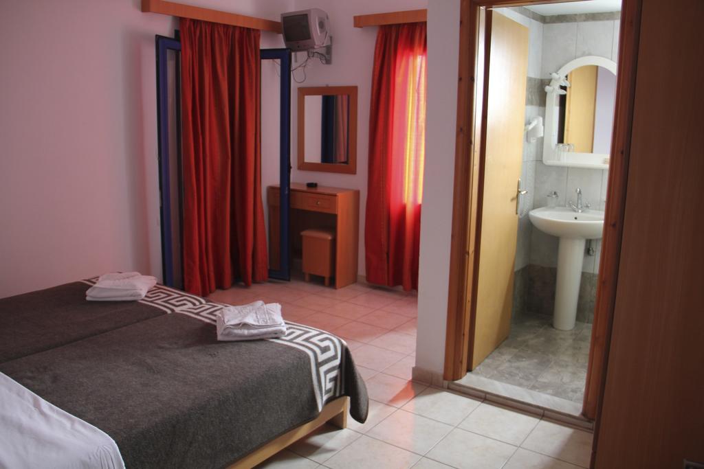 Hotel Stavris Khora Sfakion Ngoại thất bức ảnh