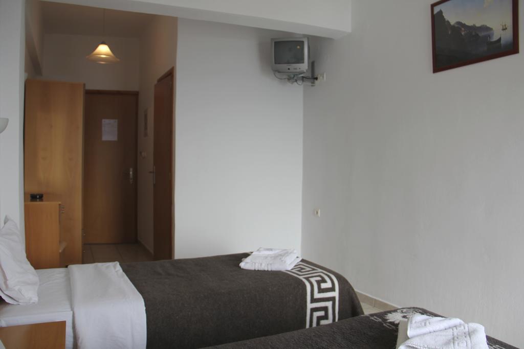 Hotel Stavris Khora Sfakion Ngoại thất bức ảnh